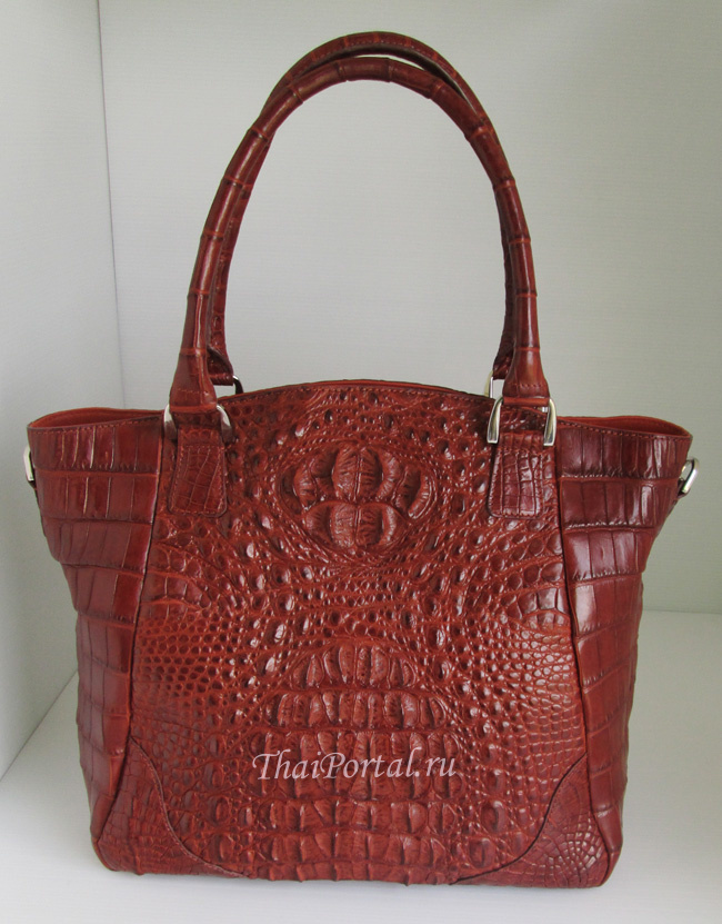коричневая женская сумка из кожи крокодила River