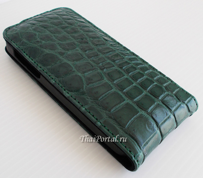 темно-зеленый чехол для iPhone из кожи крокодила