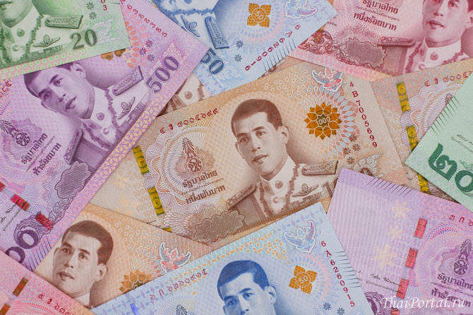 новые банкноты тайского бата с изображением нового короля Таиланда