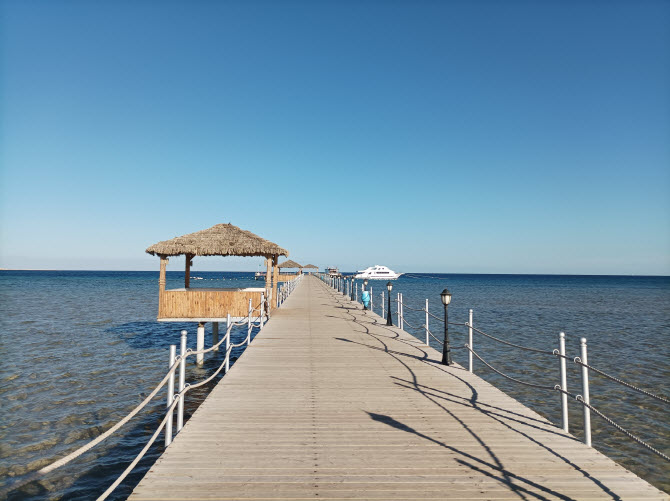 пристань отеля Albatros Beach Club Abu Soma (Ex. Amwaj Blue Beach Resort & Spa) в 55 км южнее Хургады (Египет), где я отдыхал